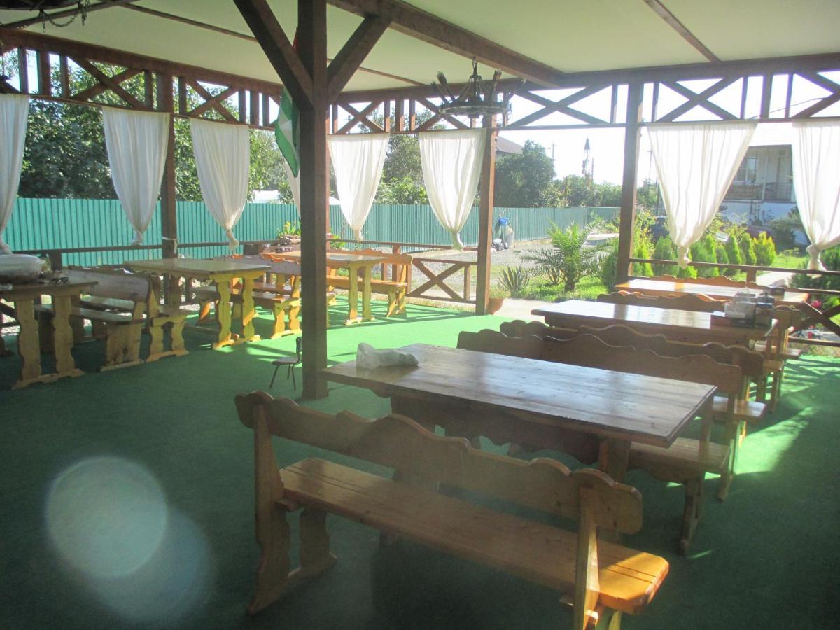 Guest House У Дедушки Самвела Alakhadze Bagian luar foto