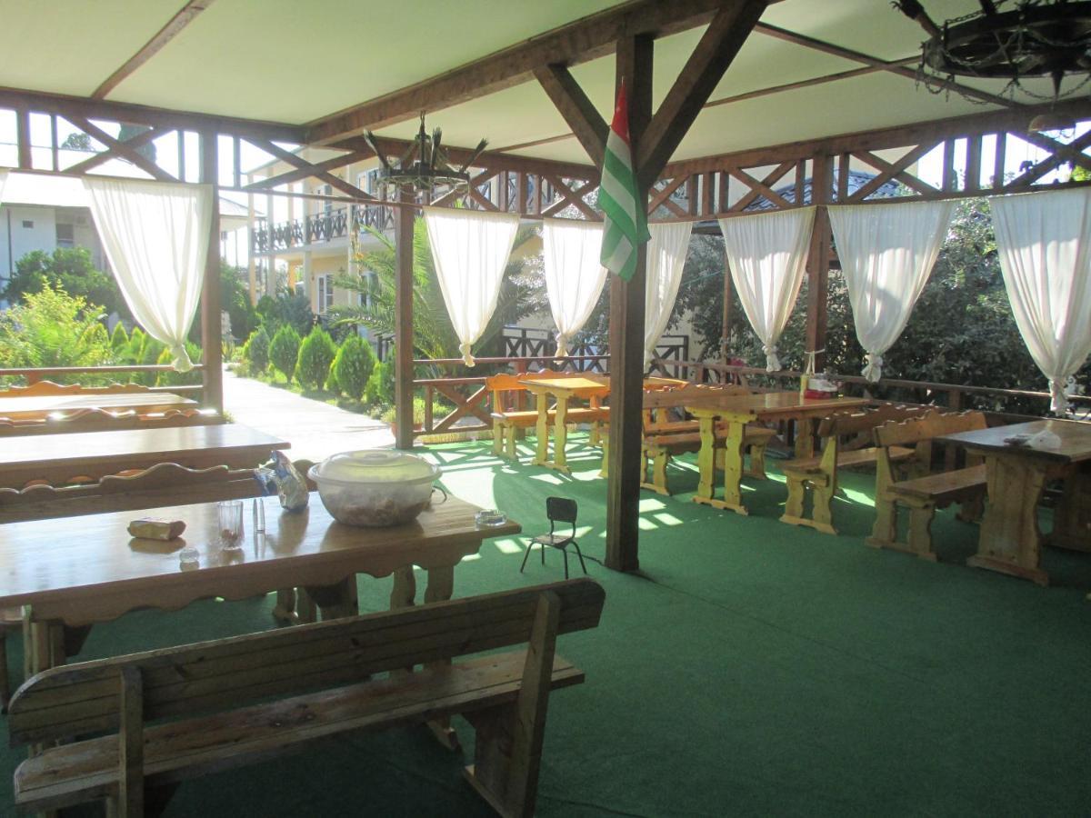 Guest House У Дедушки Самвела Alakhadze Bagian luar foto